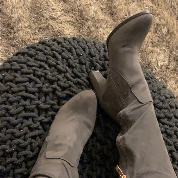 SOLD Over the knee boots - Picture 2 of 6